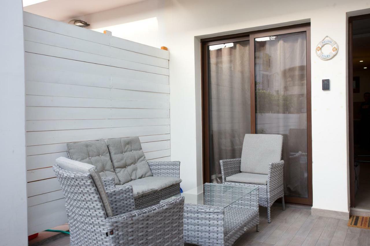 Galatex Beach Living By Trulycyprus Лімасол Екстер'єр фото